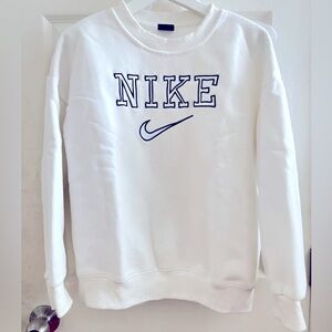 Vintage white Nike sweatshirt